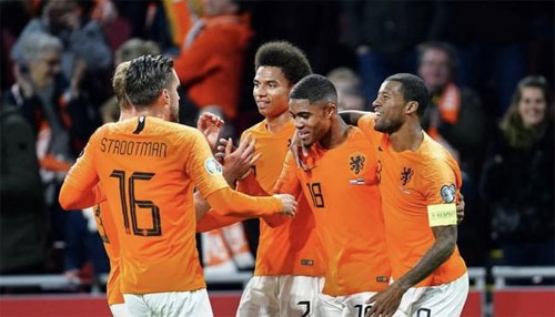 教练还是球 教练还是球