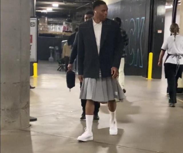 既能担任中 既能担任中